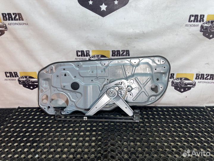 Стеклоподъемник передний левый L Volvo C30