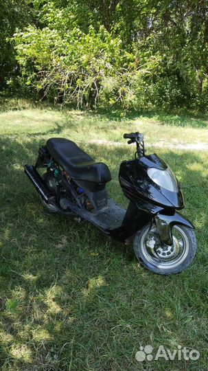 Скутор на ходу 150 куб