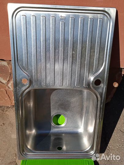 Кухонная мойка из нержавейки фирмы Тека