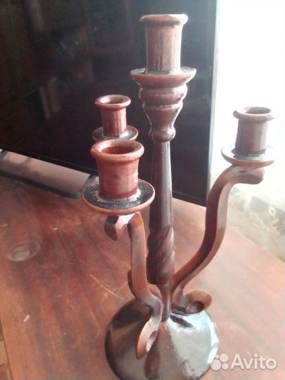 Старинный подсвечник