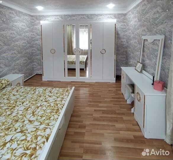 Спальный гарнитур новый