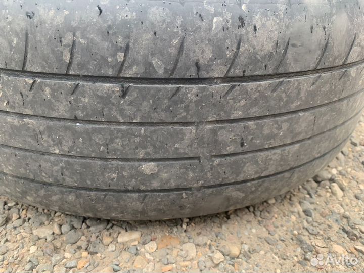 Yokohama BluEarth E70BZ 215/55 R17