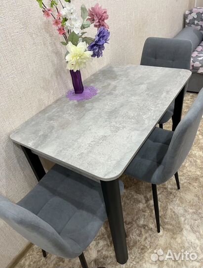 Стол кухонный раздвижной