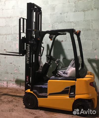 Вилочный погрузчик Hyundai 22B-9F, 2023