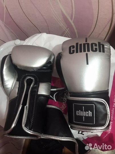 Боксерские перчатки 12 oz Clinch