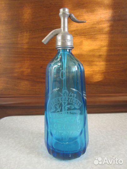 Коллекция антикварных сифонов