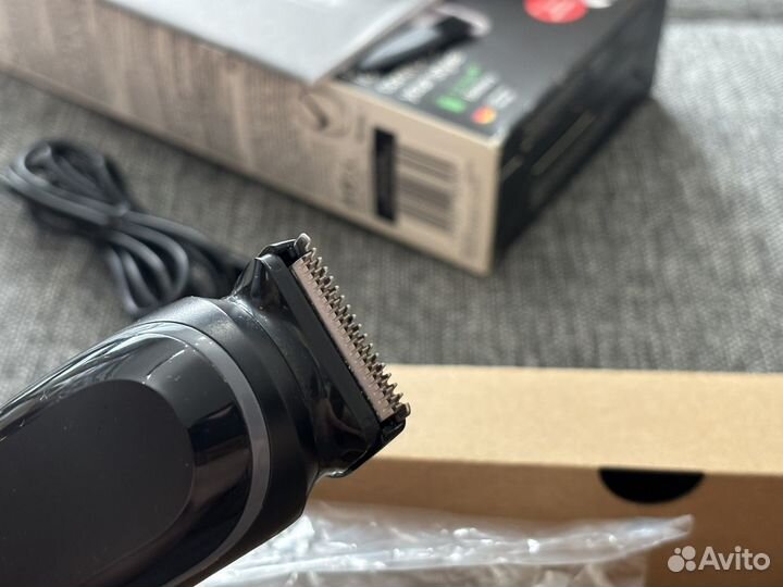 Бритва триммер Braun с насадками