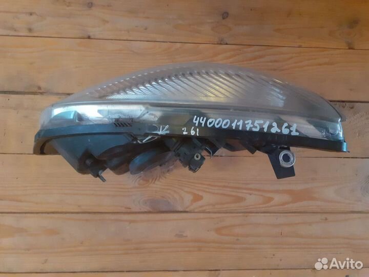 Фара правая Renaylt Scenic 2 рестайлинг