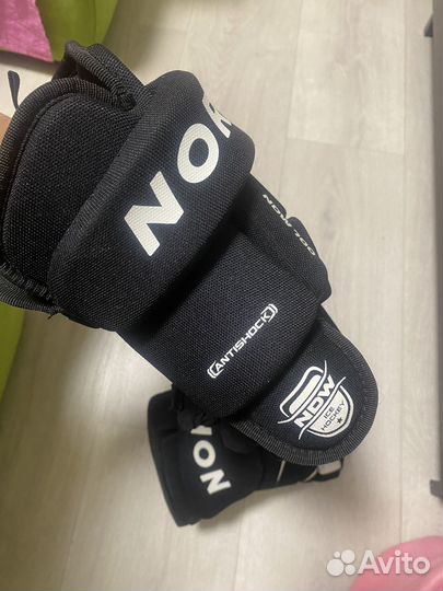 Краги хоккейные