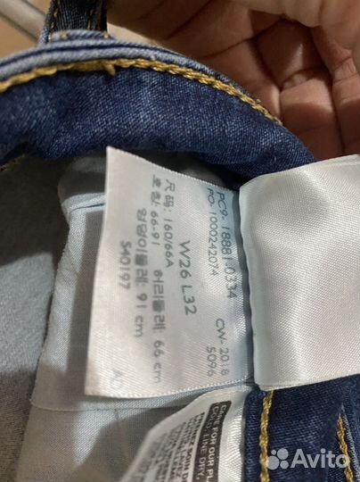Джинсы levis 711