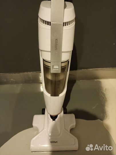 Вертикальный паровой пылесос 2 в 1 Kitfort KT-575