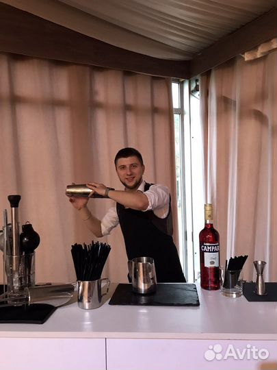 Выездной бар Бармен на мероприятие, бармен на дом