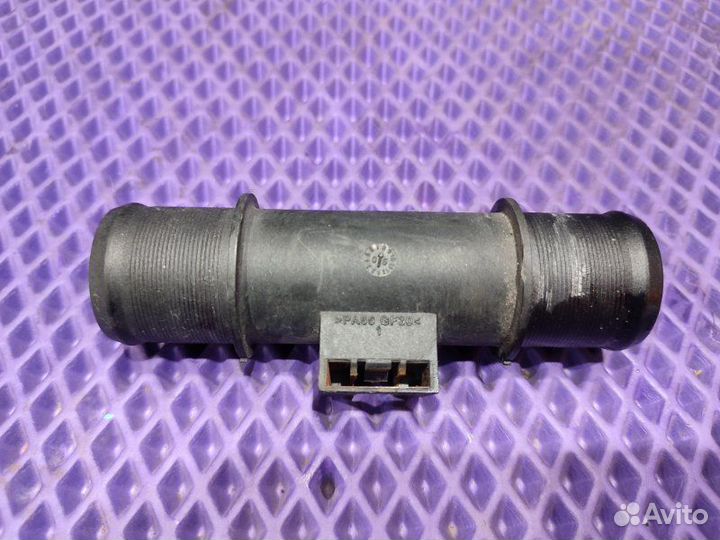 Патрубок системы охлаждения Nissan Dualis