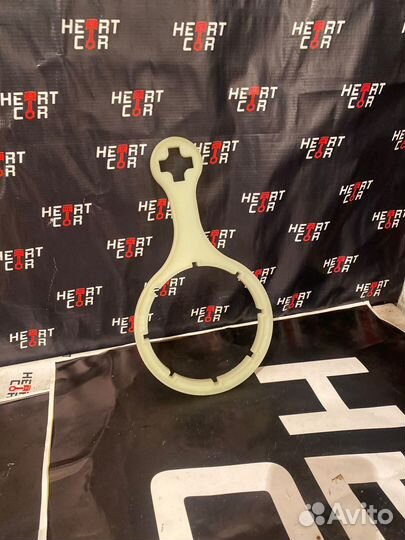 Ключ сьемник для остойник сепаратора колба d65