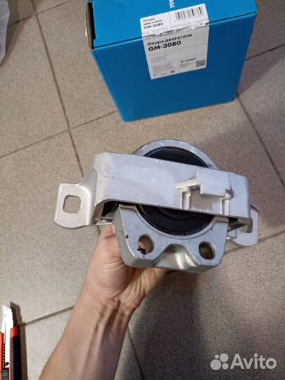 Опора двигателя правая Ford Focus 3