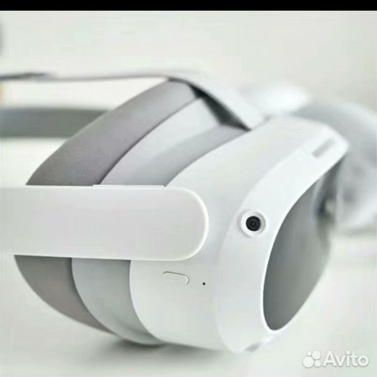 Pico 4 256GB Global + Сборник Игр