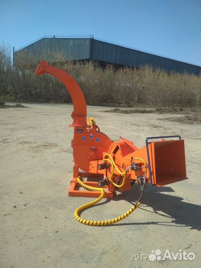 Измельчитель веток дерева с52ивн200г