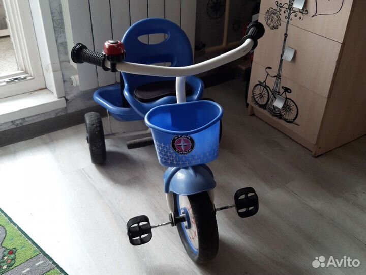 Велосипед трёхколесный, колеса боковые