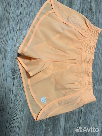 Женские шорты new balance core 3 inch для бега