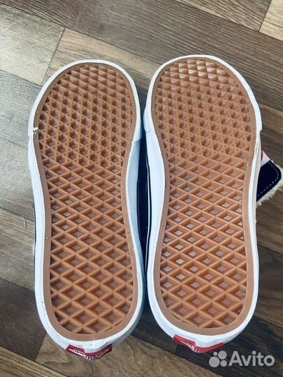 Кроссовки зимние vans