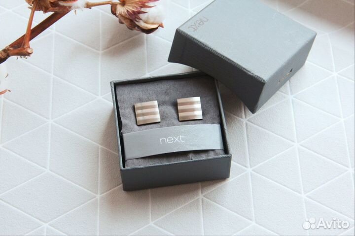 Км Брендовые галстуки и запонки