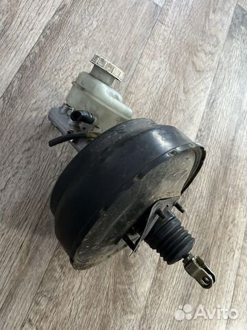 Главный тормозной цилиндр и вакумник