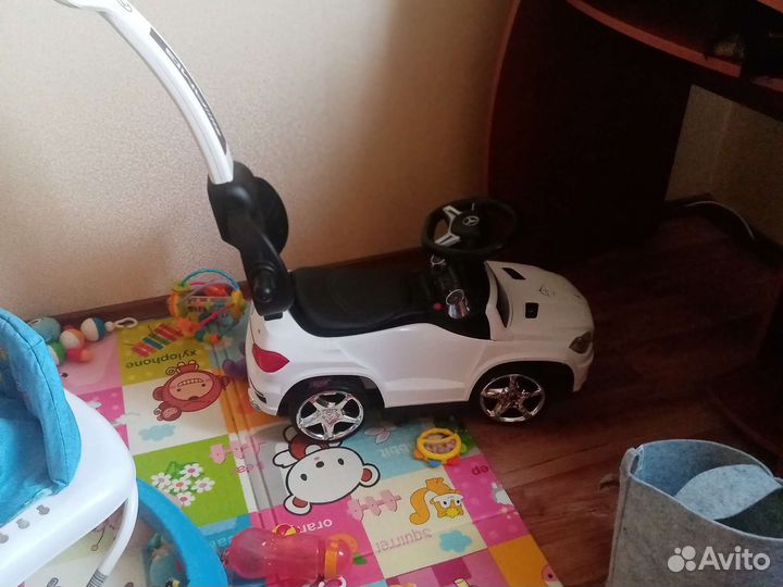Машинка-каталка