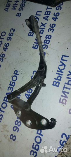 Петля капота на Volkswagen Phaeton