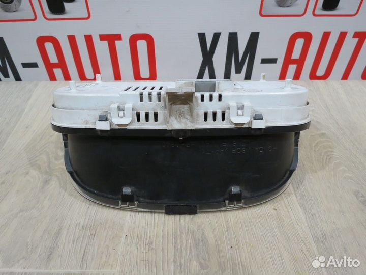 Панель приборов Honda Civic 8 4D