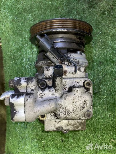 Компрессор кондиционера 4G63 Mitsubishi RVR N23W M