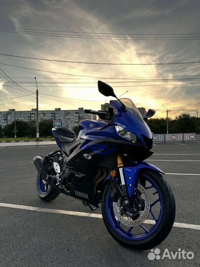 Yamaha R3