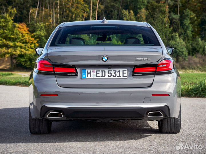 Заднее стекло BMW 5-Series G30