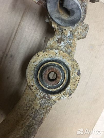 Рычаг передний нижний правый Mercedes w210 4 matic