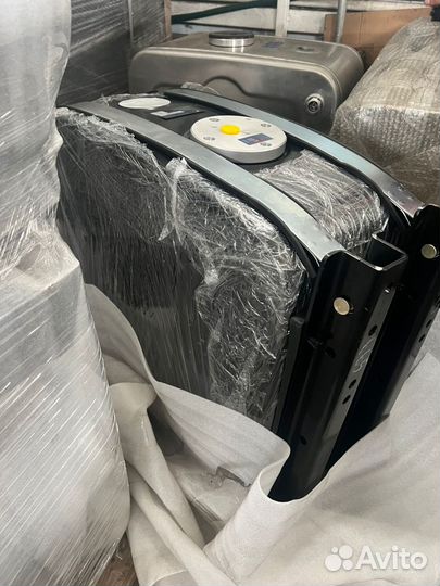 Гидравлический бак на тягач