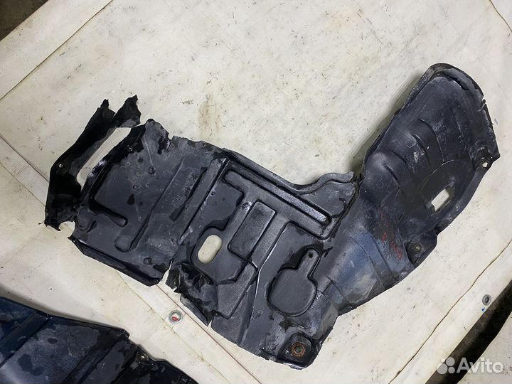 Пыльник двигателя Toyota Marino, Ceres