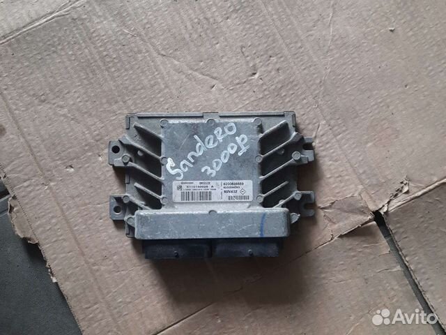 Эбу блок управления двигателя Renault Sandero