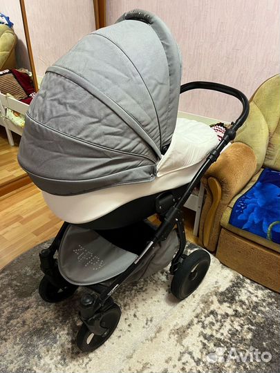 Прогулочная коляска zippy 2в1