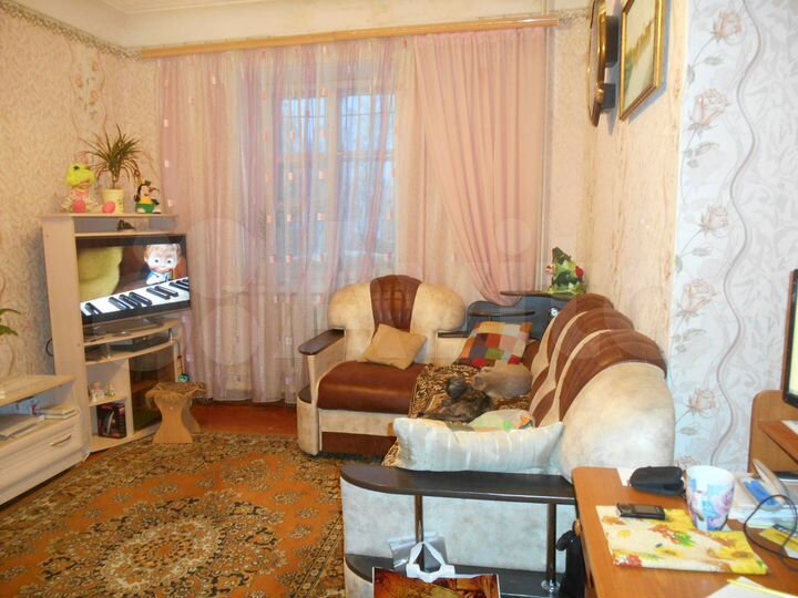 Комната 18 м² в 2-к., 1/2 эт.