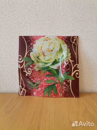 Блюдо Пион. Стекло. Эффектное фигурное блюдо