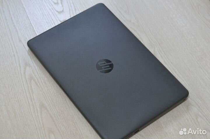 Быстрый ноутбук HP SSD