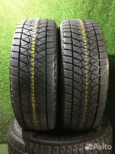 Bridgestone Blizzak DM-V2 225/65 R17 102Q