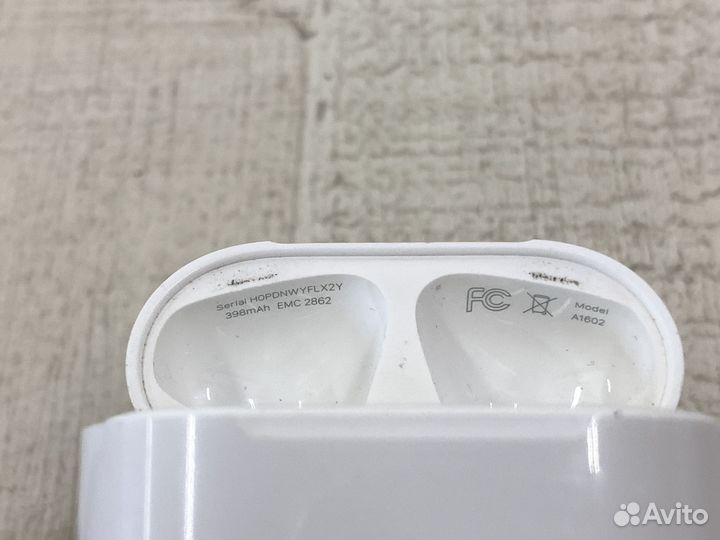 Кейс для AirPods 2 (Оригинал) A1602