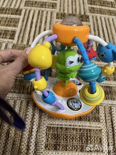 Музыкальная вертушка - погремушка