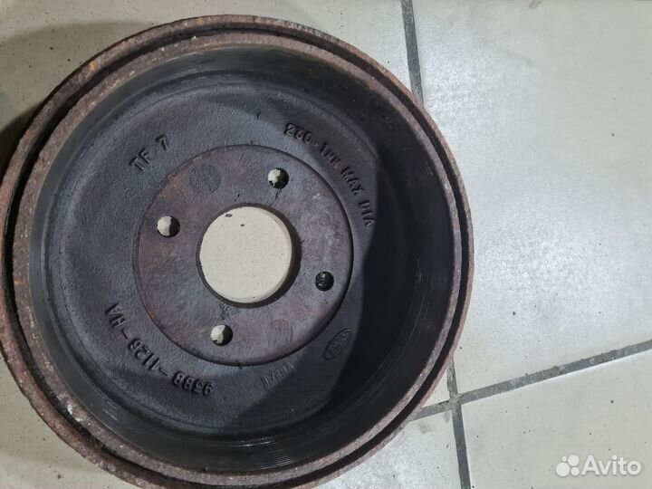 Тормозной диск Ford Mondeo 1 1.8 TD