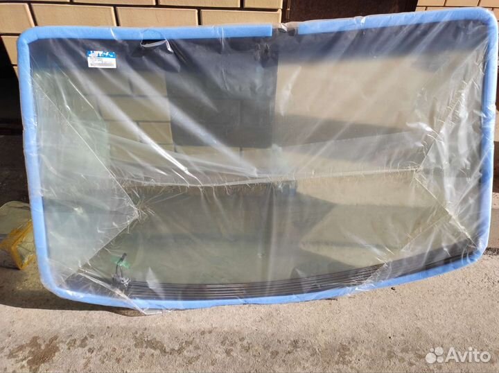 Стекло hyundai Н1