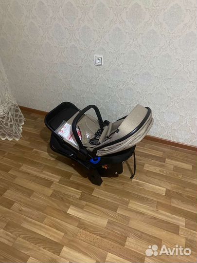 Прогулочная коляска новая 2в1