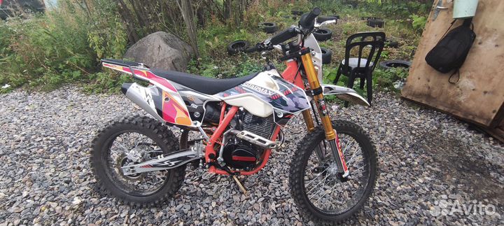Sharmax Enduro gp250