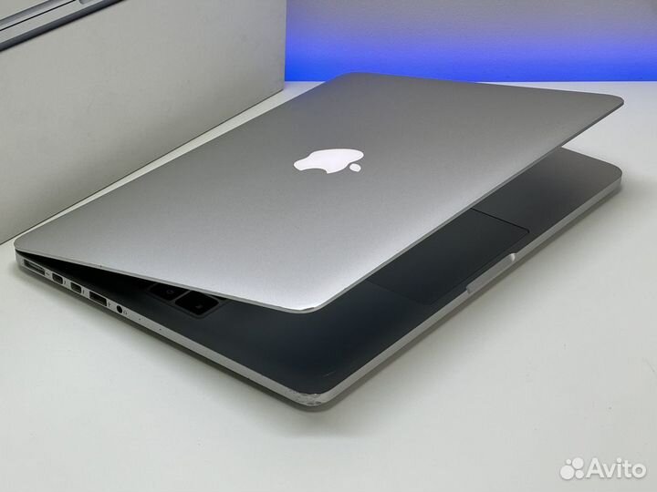 MacBook Pro 13 2015 i5/8/128