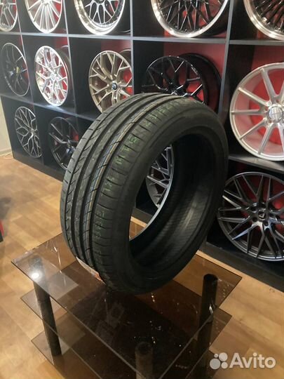 Tracmax X-Privilo TX3 225/45 R17 94Y