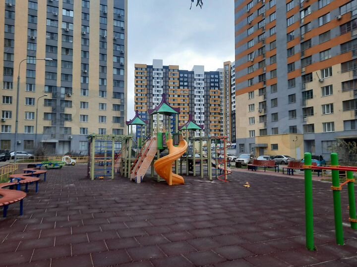 2-к. квартира, 70 м², 9/14 эт.